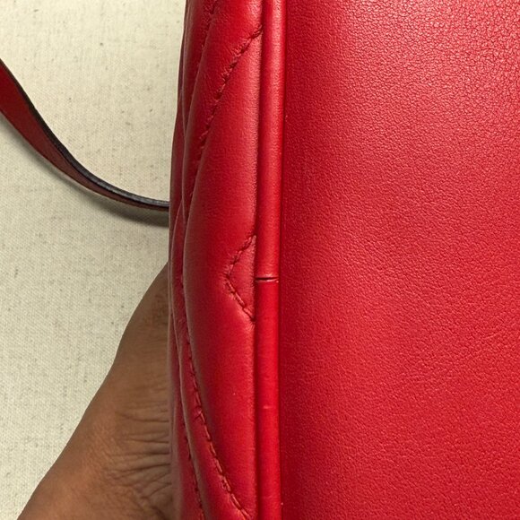 Gucci GG Marmont Small Shoulder Bag - Picture 5 of 8